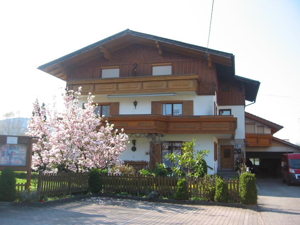 Gastehaus Heidi Bed & Breakfast Wals-Siezenheim Exterior photo